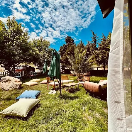 Yasu Tenados Hotel 2*