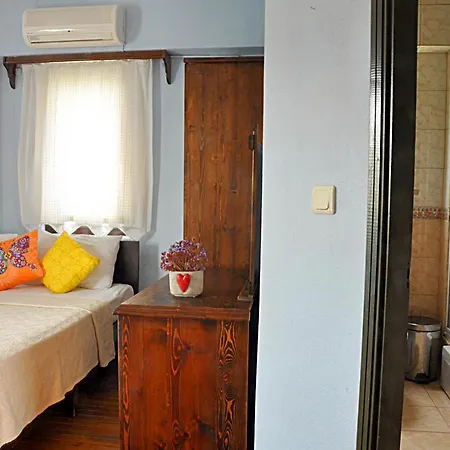 Yasu Tenados Bozcaada