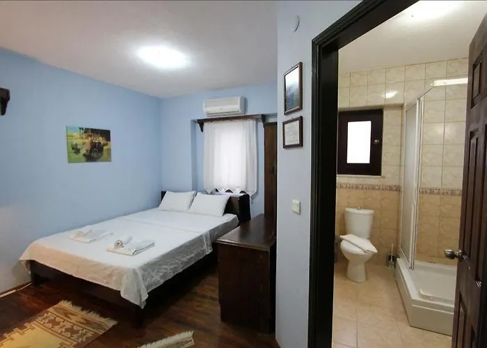 Yasu Tenados Hotel 2*